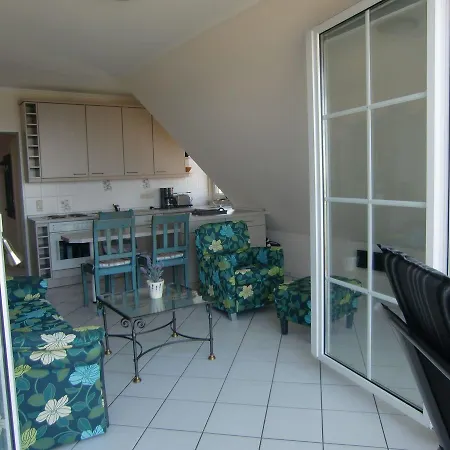 Ferienwohnung-Godewind-Seeblick-Lud-297 * Шарбойц